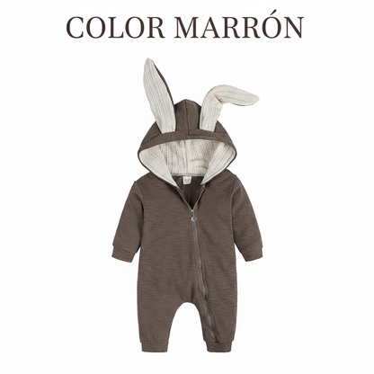 Mono de una pieza con capucha y cremallera